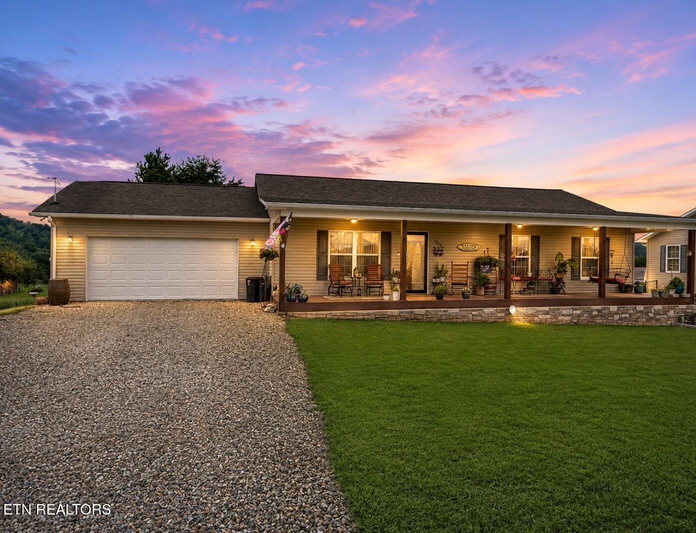 253 Ramblin Rd