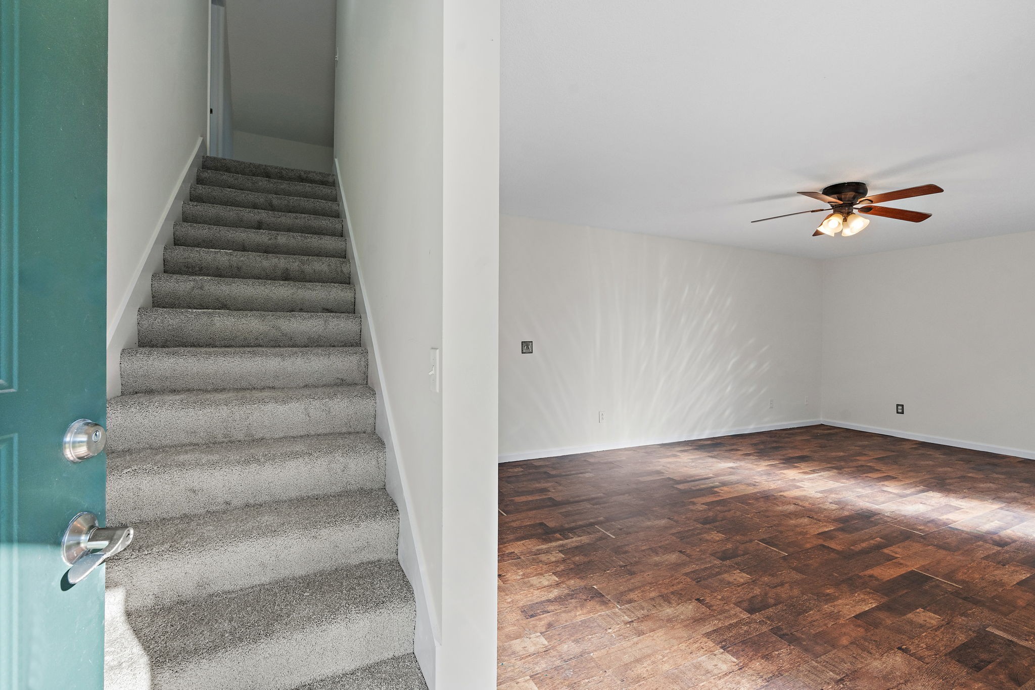 13515 Versailles Rd