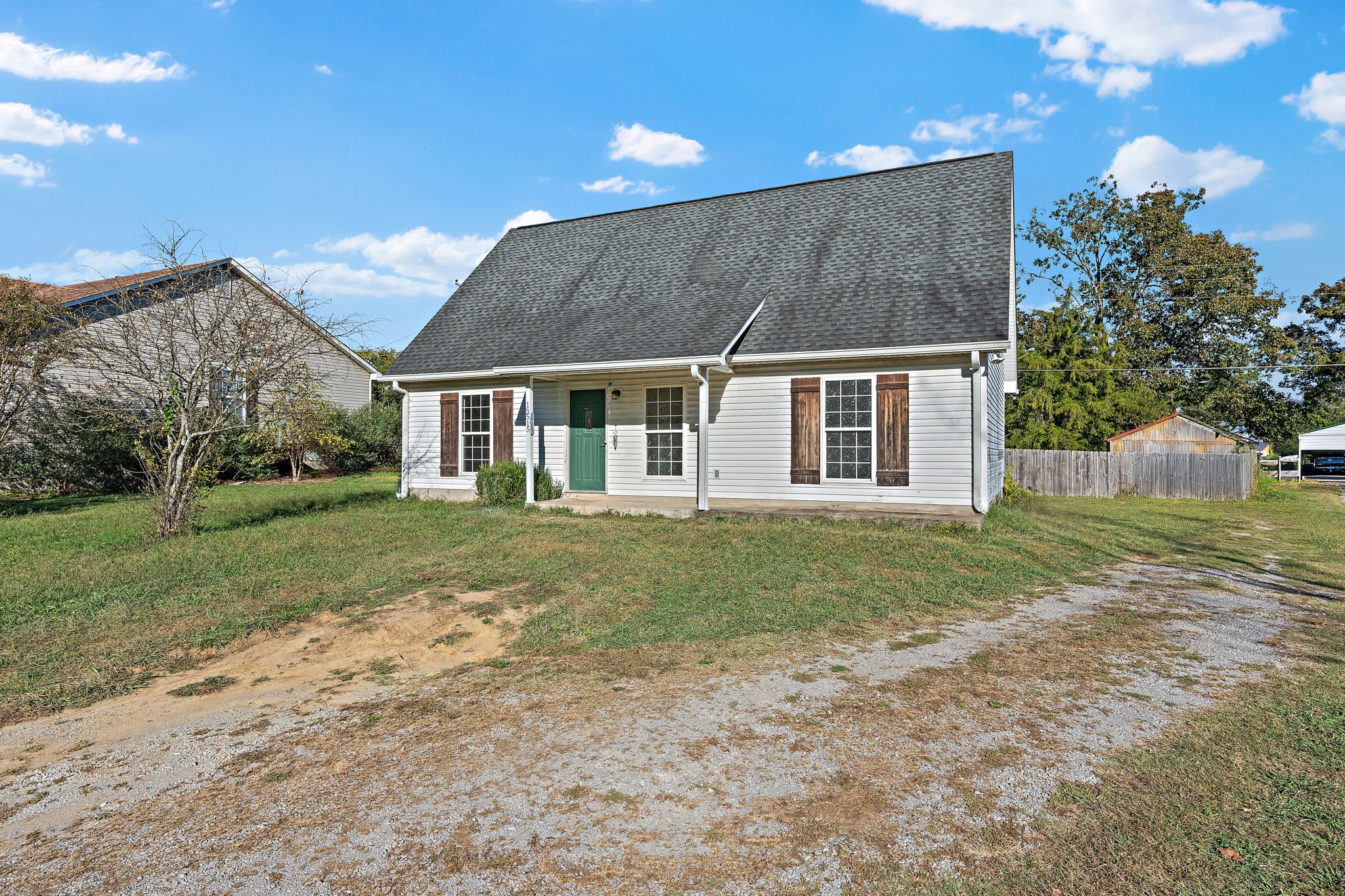 13515 Versailles Rd