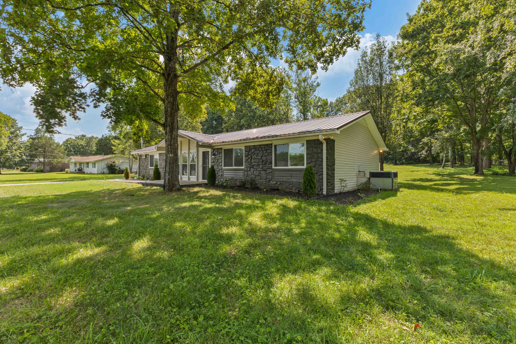 2306 Raspberry Ln