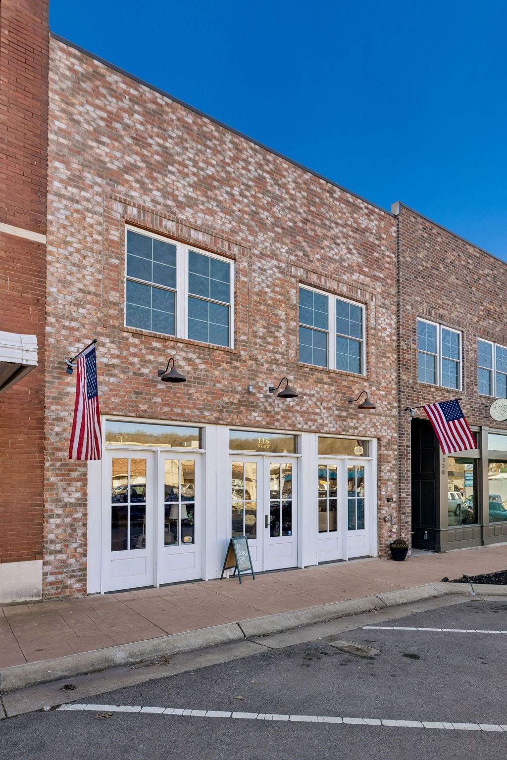 Photo 1 of 25 — 118 N Main St D, Ashland City, TN 37015
