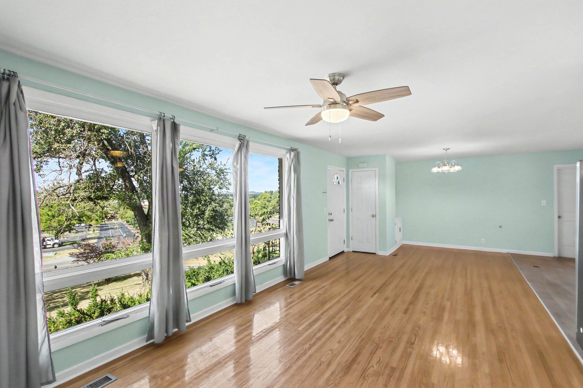 2813 McGavock Pike