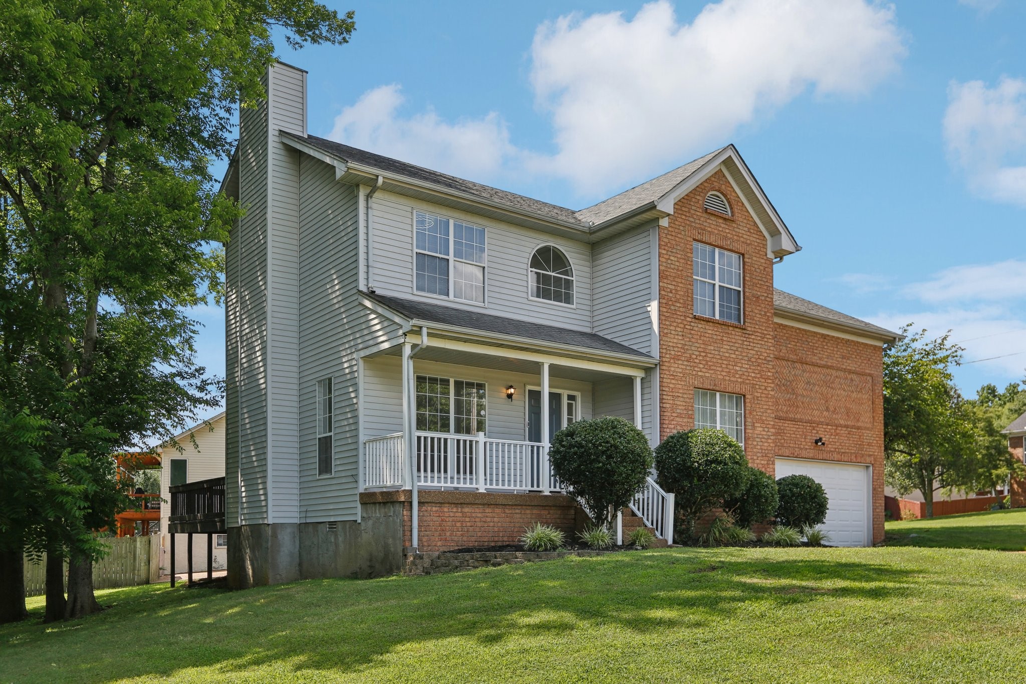 1327 Sydney Ter