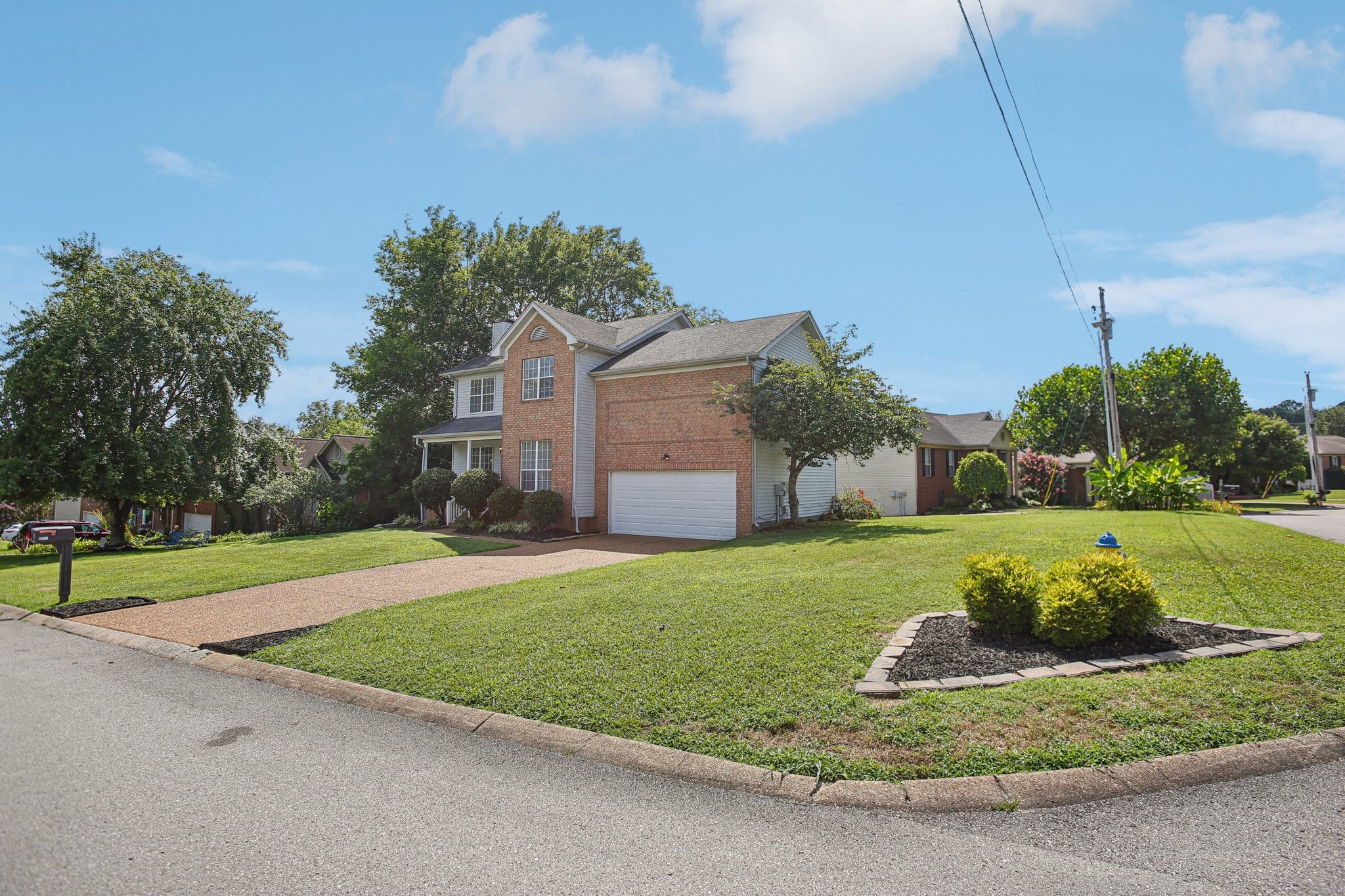 1327 Sydney Ter