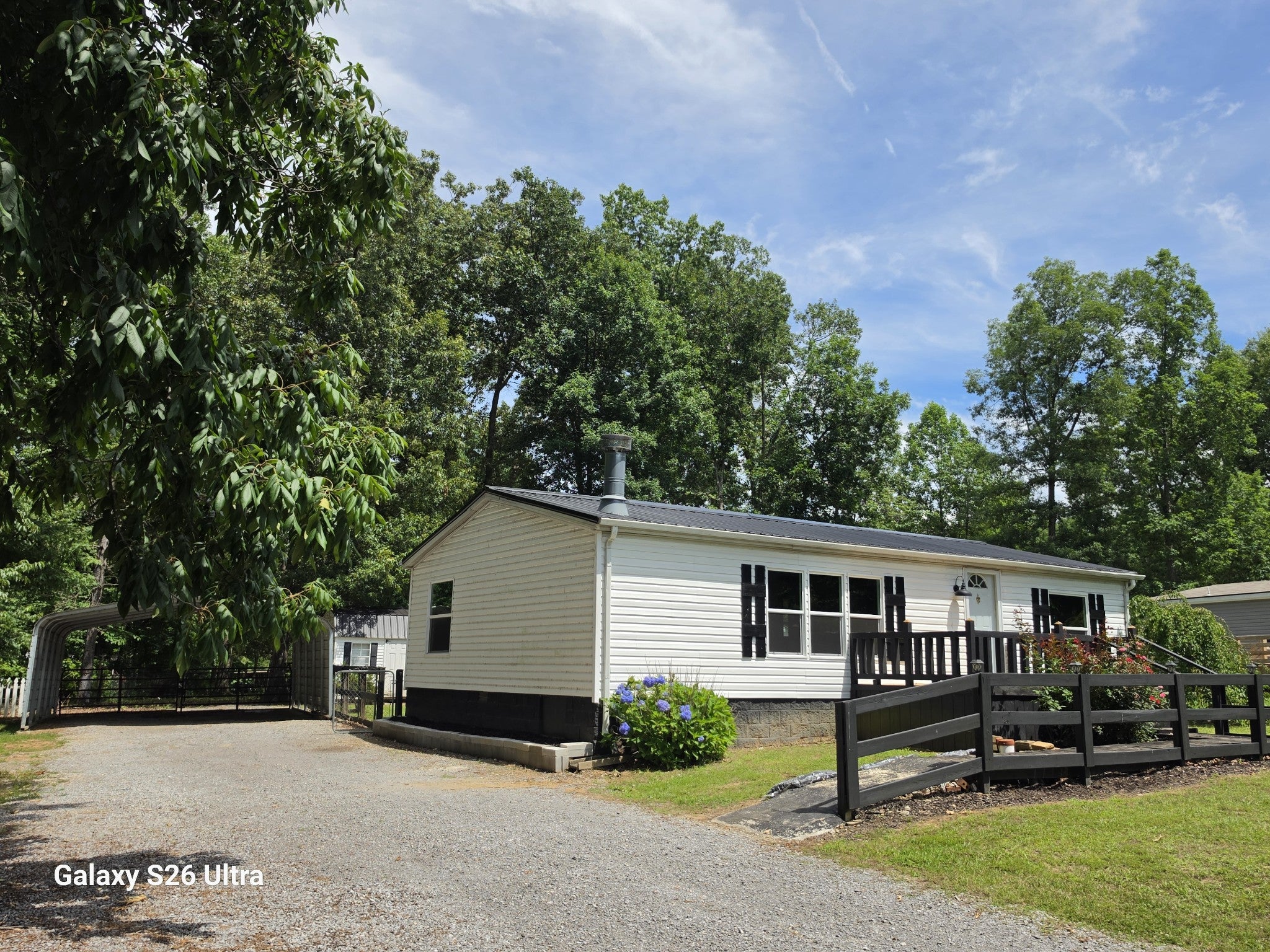 1361 Lakeshore Dr