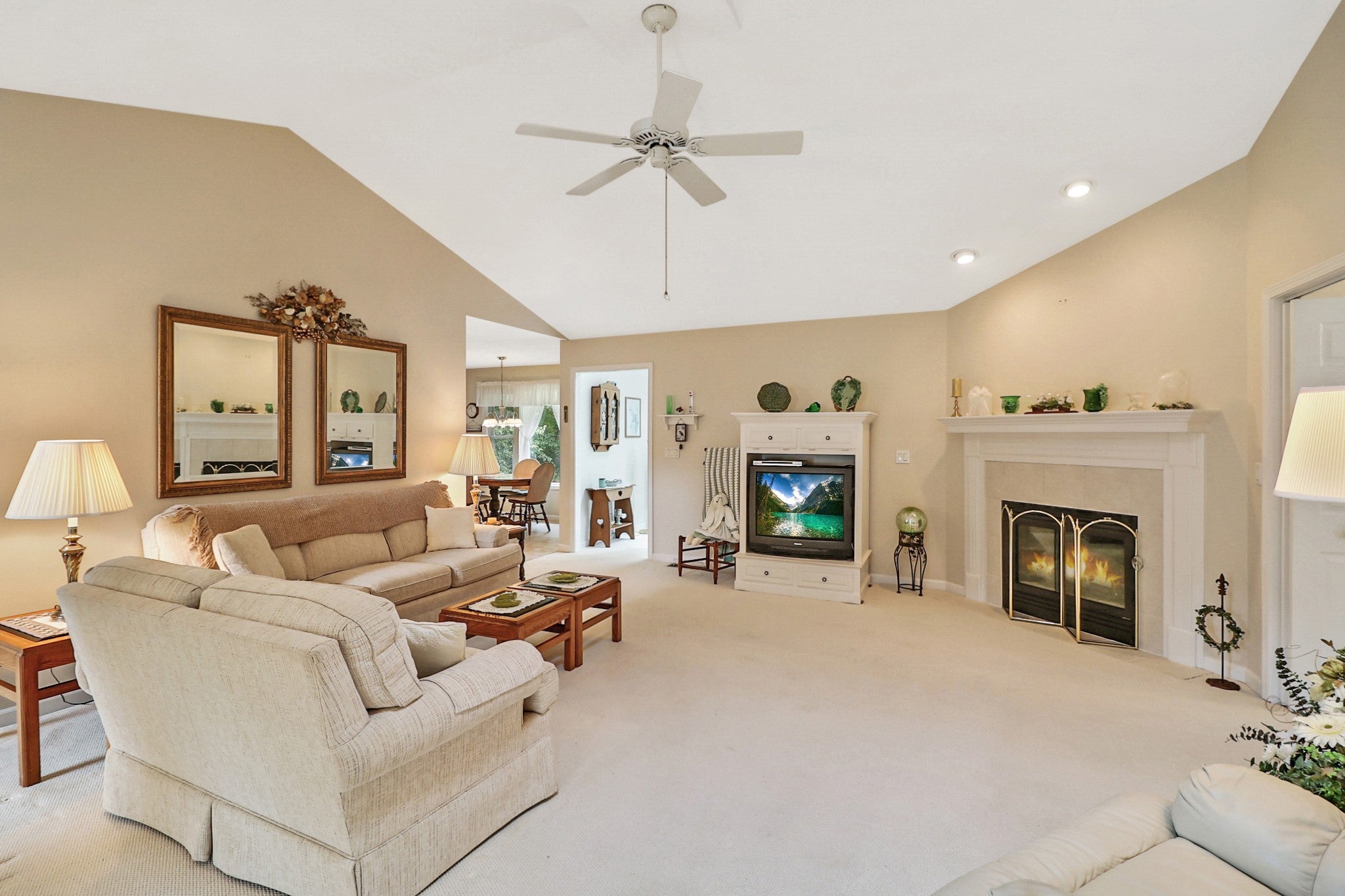 26 Brooks Ln