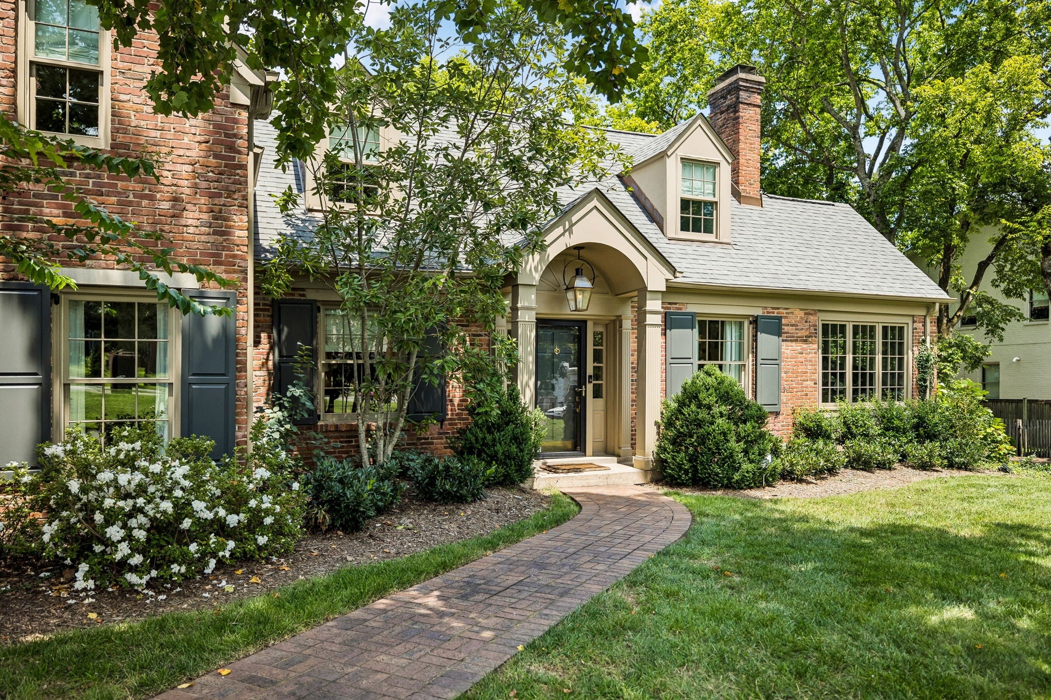 4-bed home sold in Nashville, TN 37215, 2004 Overhill Dr 2004 Overhill Dr, Nashville TN 37215 4-bed home, photo 5 of 60