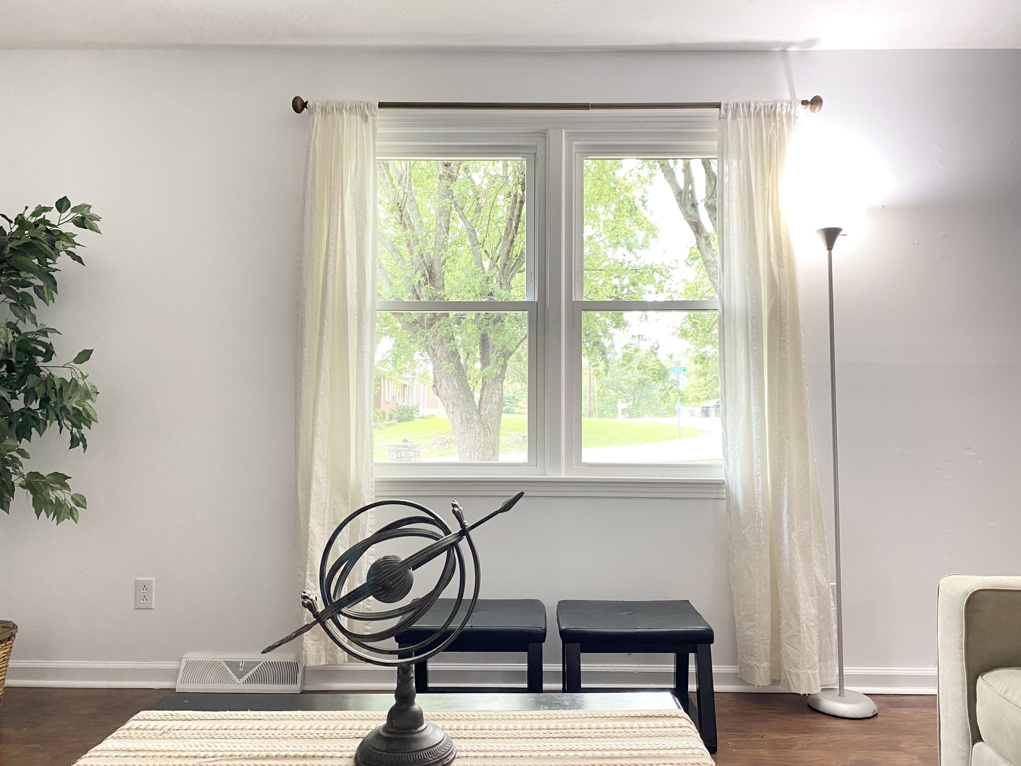 2801 Denham Ave - Photo 4