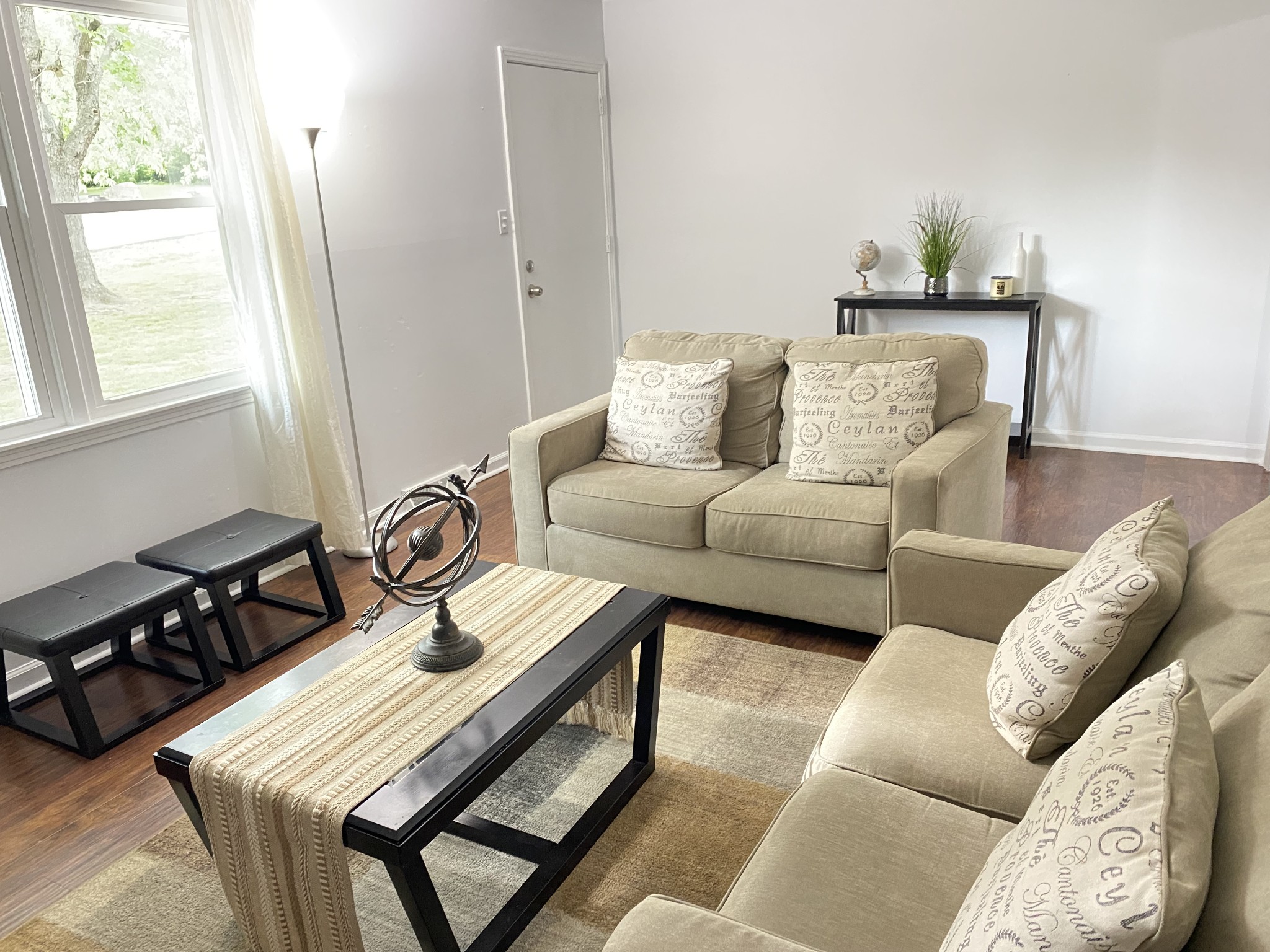 2801 Denham Ave - Photo 2
