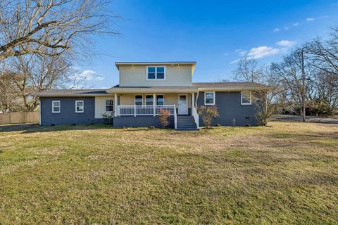 240 NW Clearview Dr Mount Juliet TN 37122