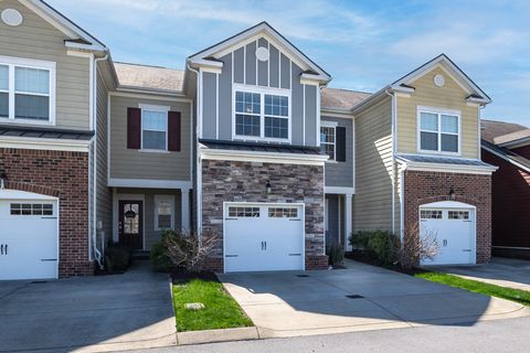 Photo of 105 Dursley Ln, Spring Hill, TN 37174 (MLS # 3154728)