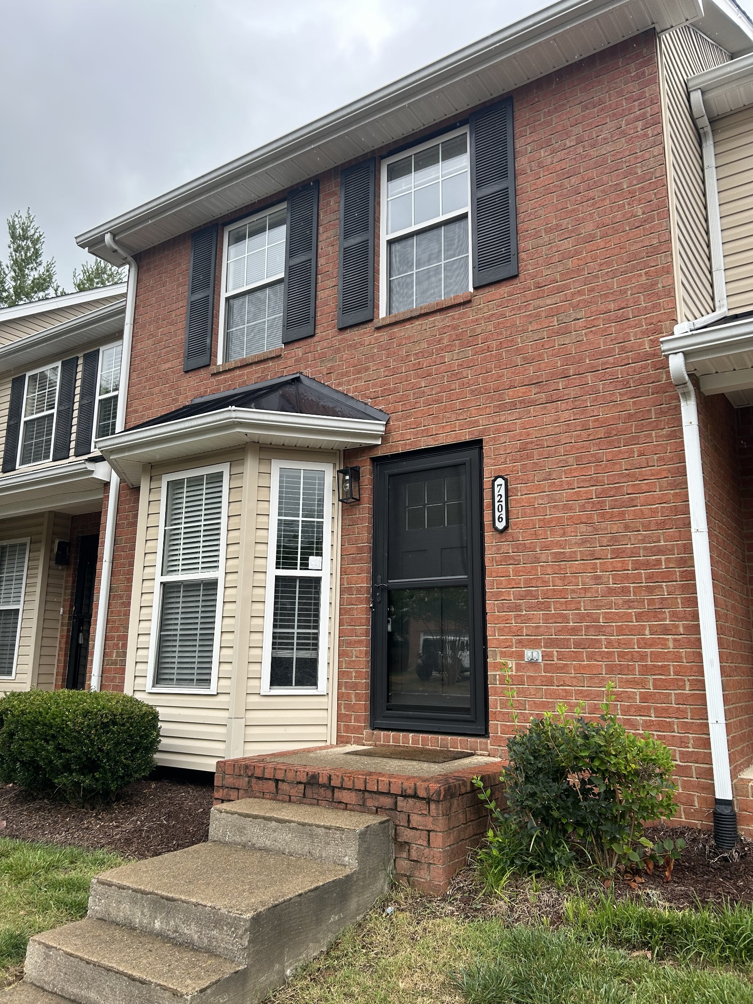 7206 Rosemary Ct