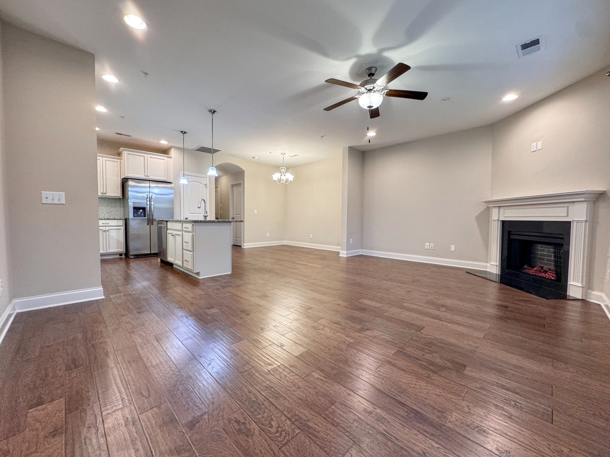 332 Coronado Pvt Cir