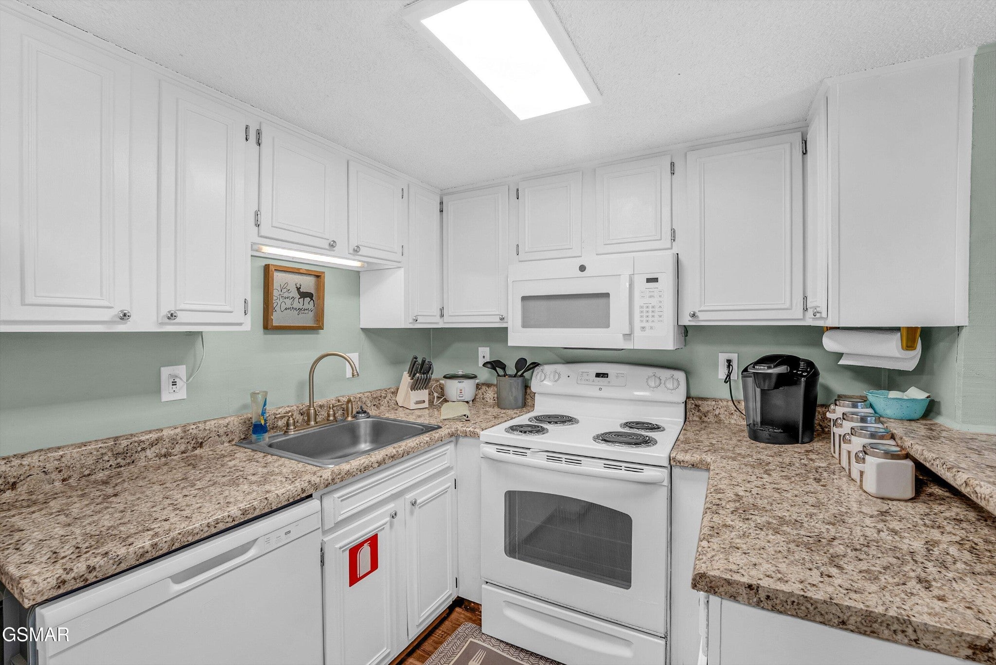 1081 Cove Road 824