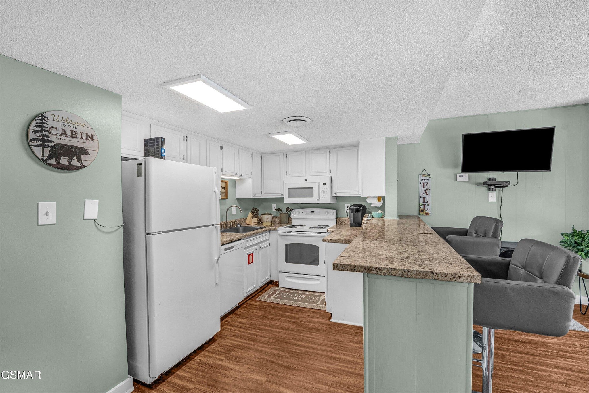 1081 Cove Road 824