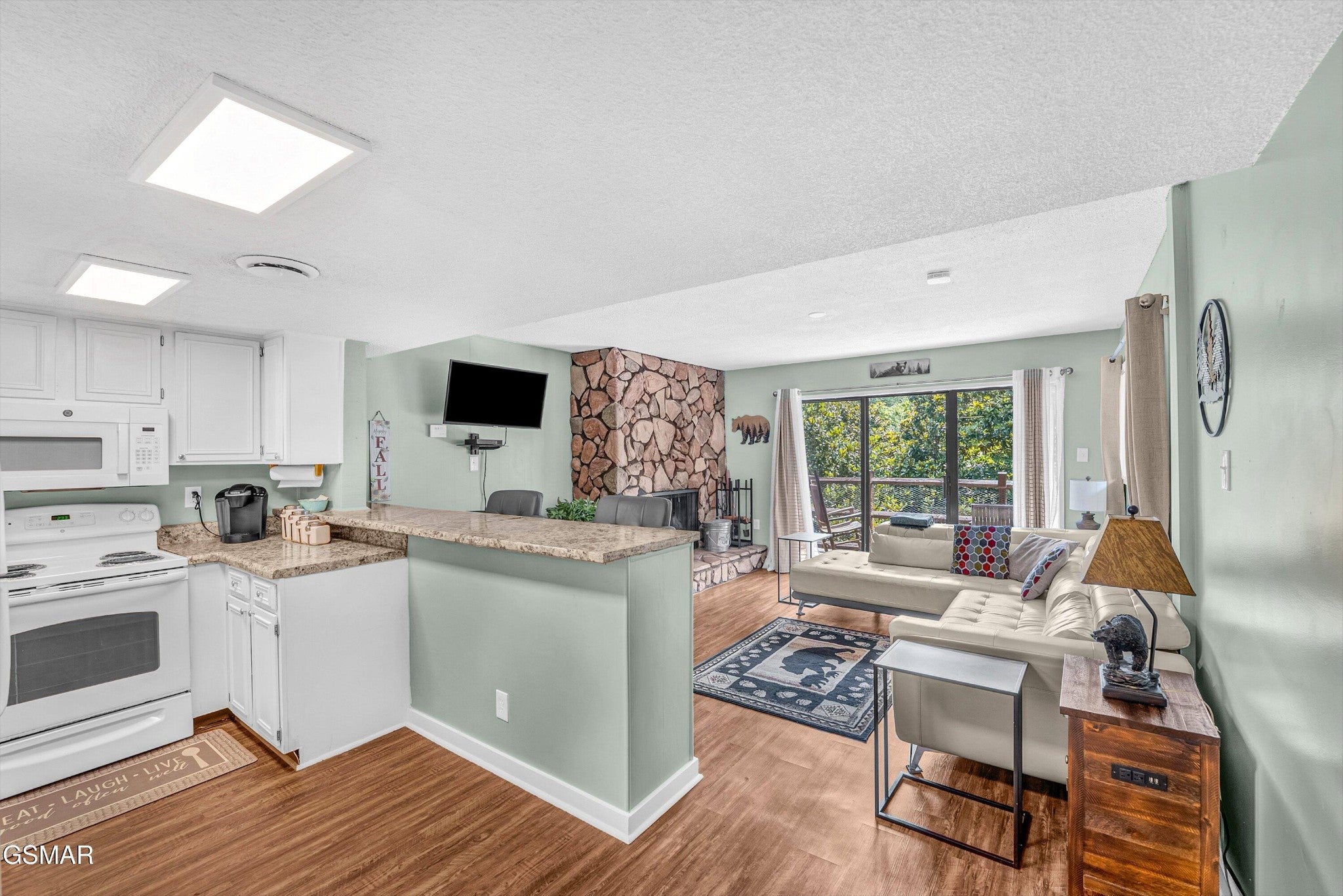 1081 Cove Road 824