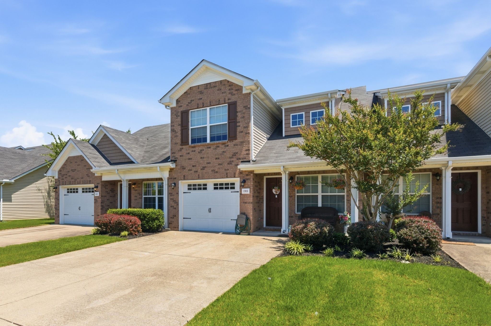 1913 Calydon Ct