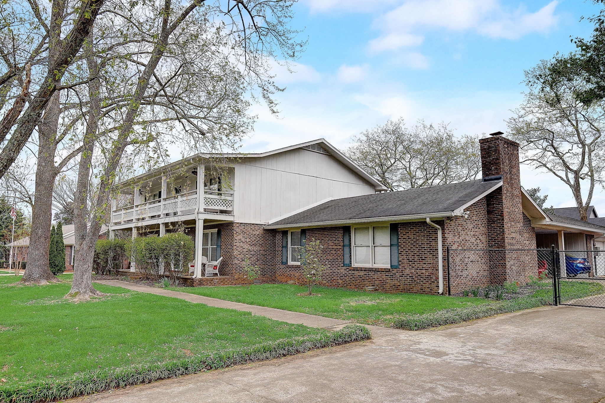 1611 Saltlick Pl