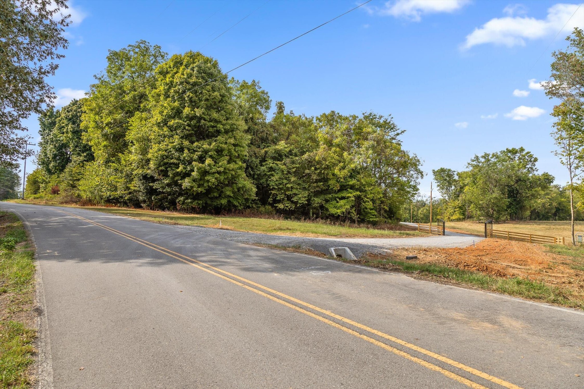 8 Sturgeon Creek Road