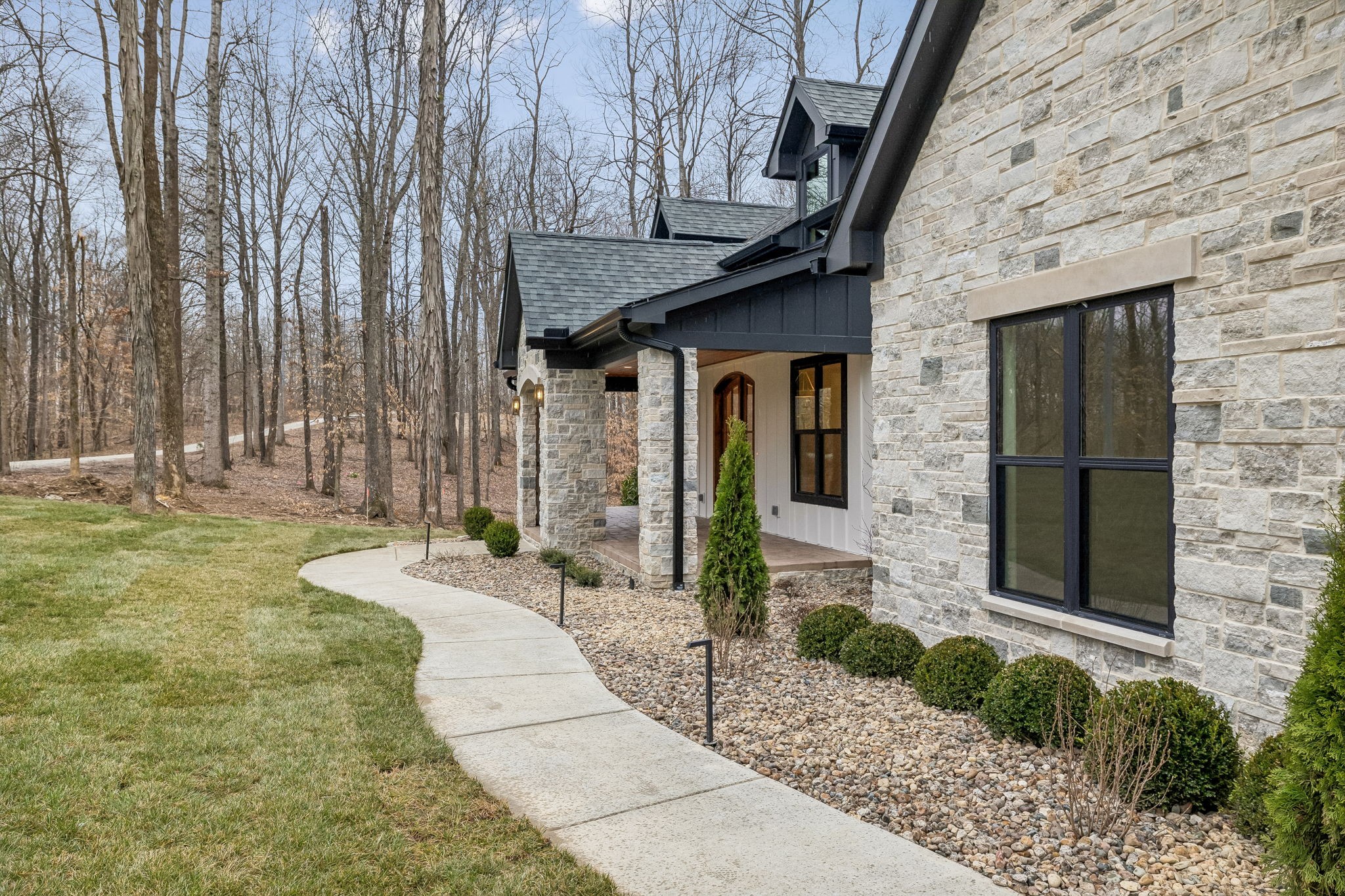 8678 Poplar Creek Rd