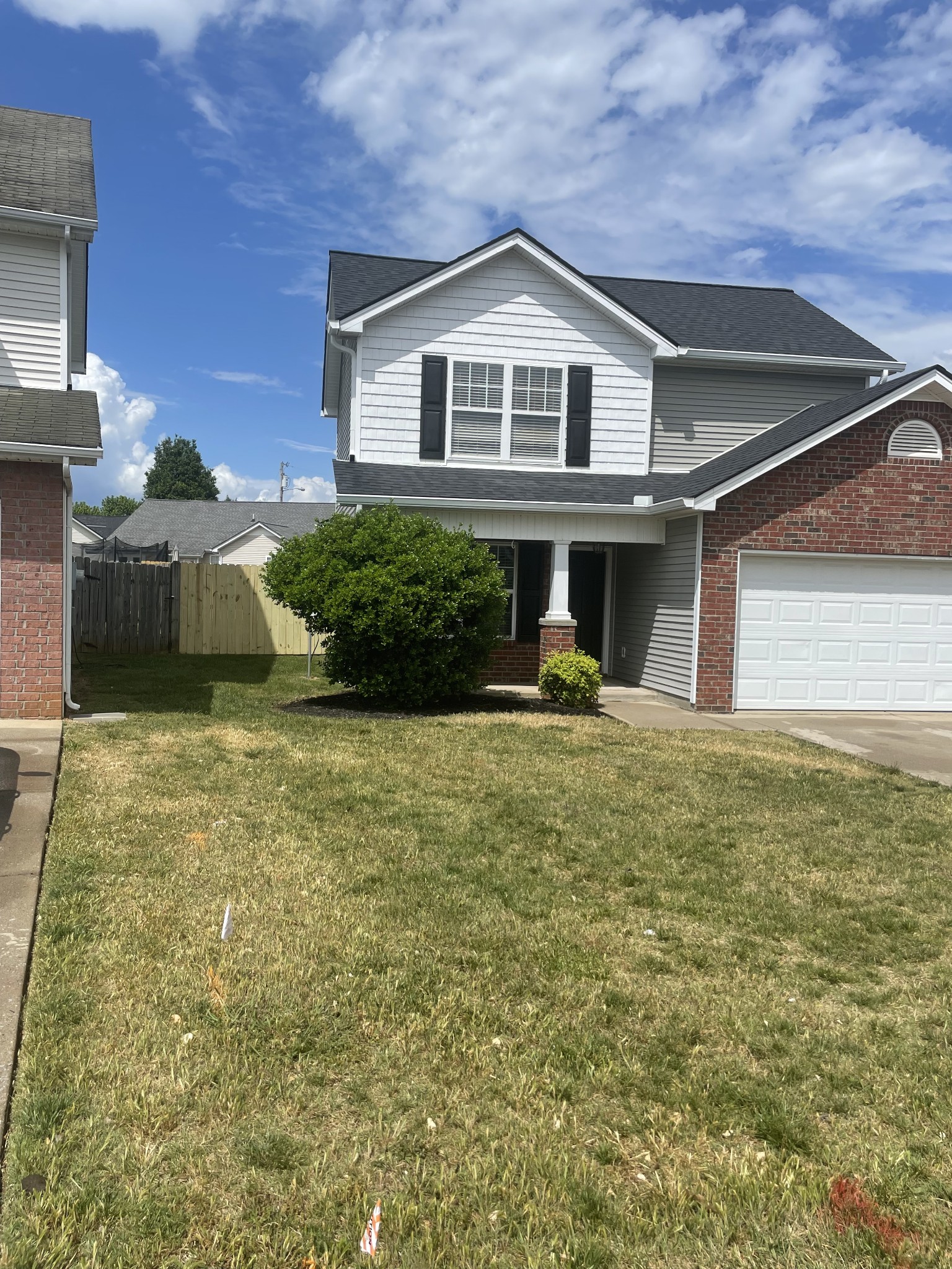 1422 Beaconcrest Cir