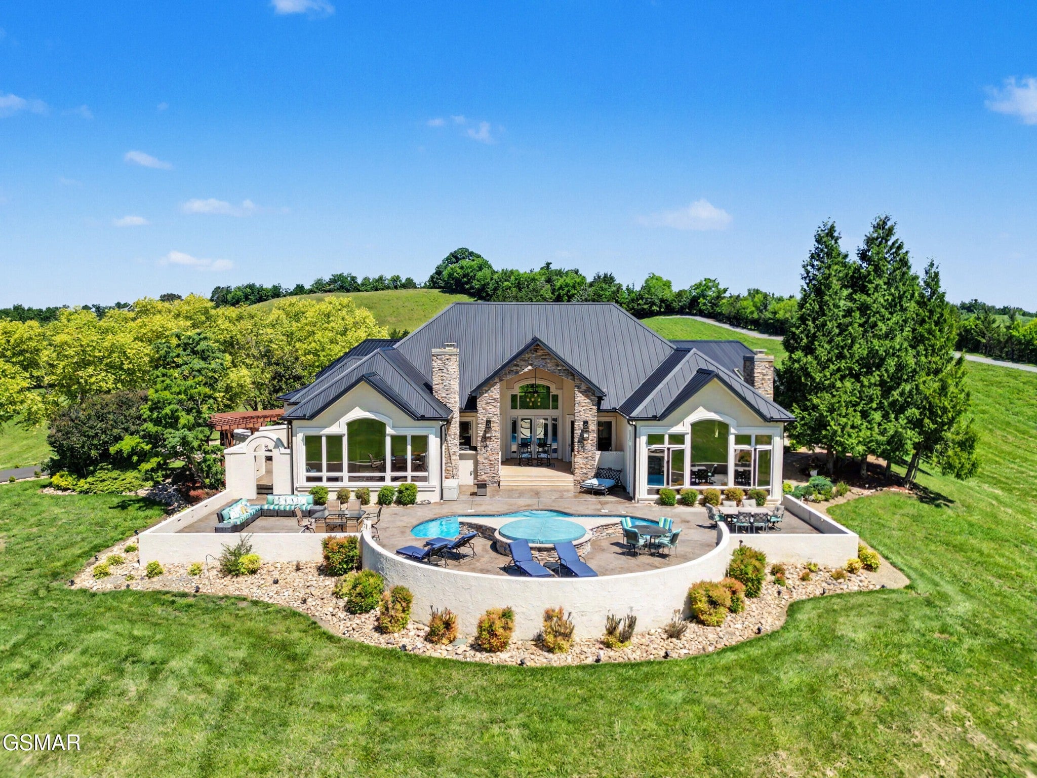 2640 E Walnut Grove Road