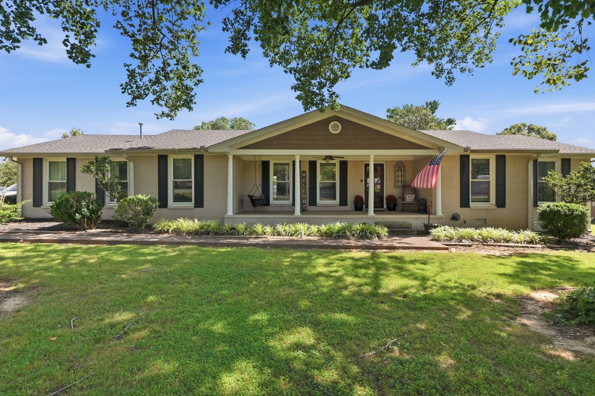 1512 Smith Dr