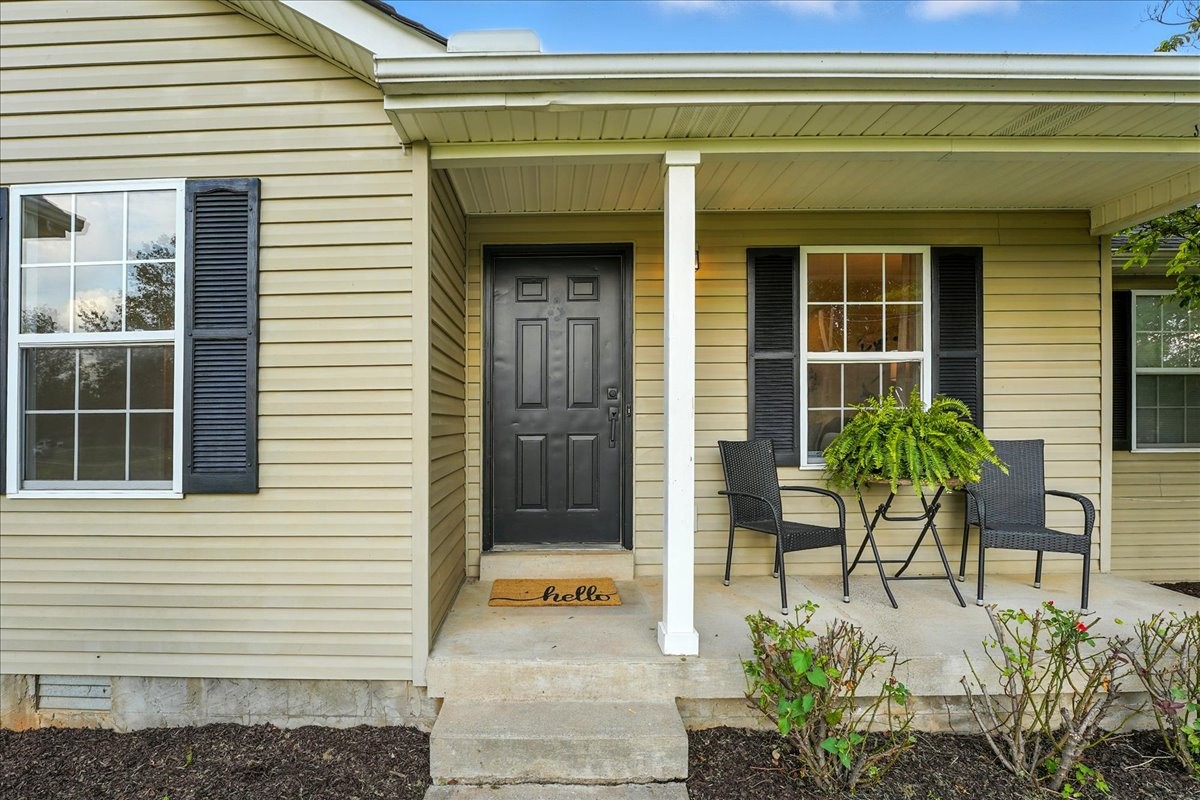 225 Antler Dr