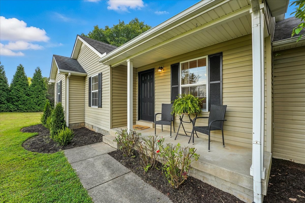 225 Antler Dr