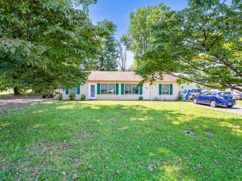 1003 Cumberland St Decherd TN 37324