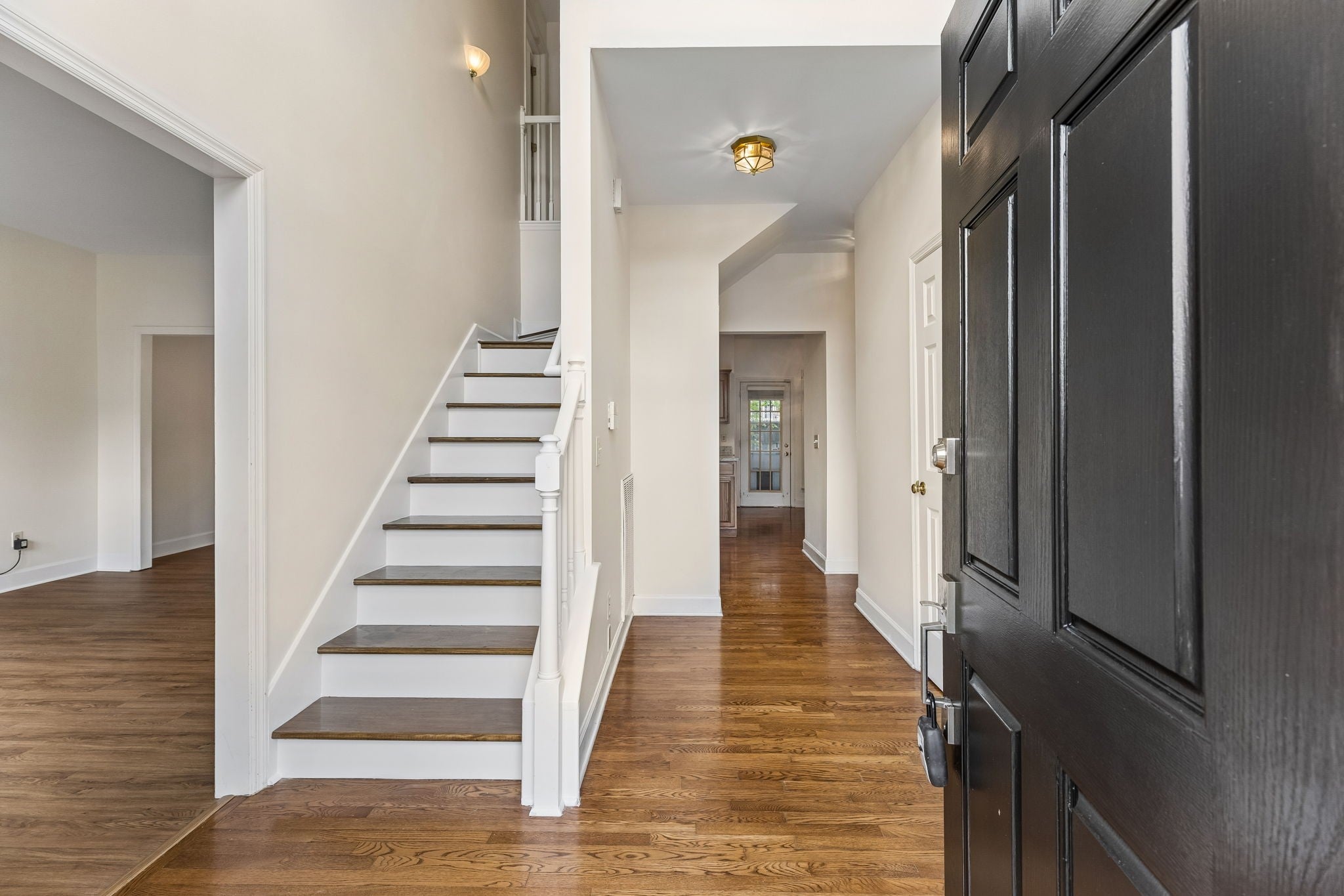 4348 Cambridge Dr