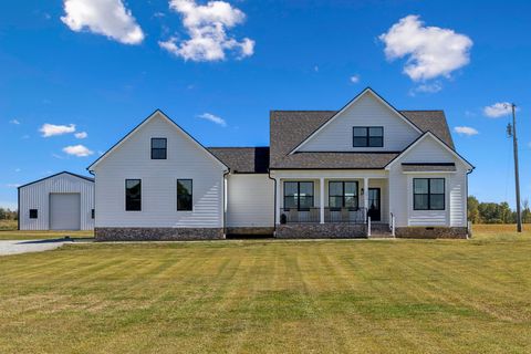 5373 E Robertson Rd Orlinda TN 37141