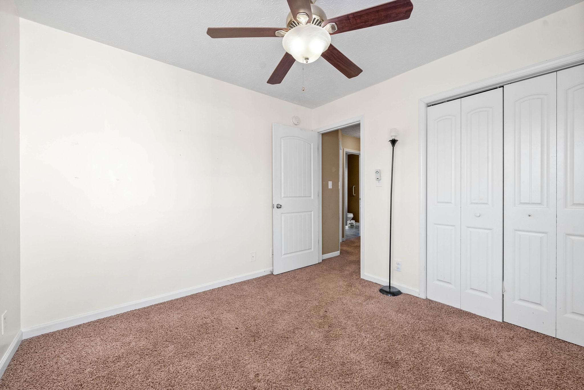 Clarksville, Tennessee 37042, United States, 4 Bedrooms Bedrooms, ,3 BathroomsBathrooms,Residential,Active,110670