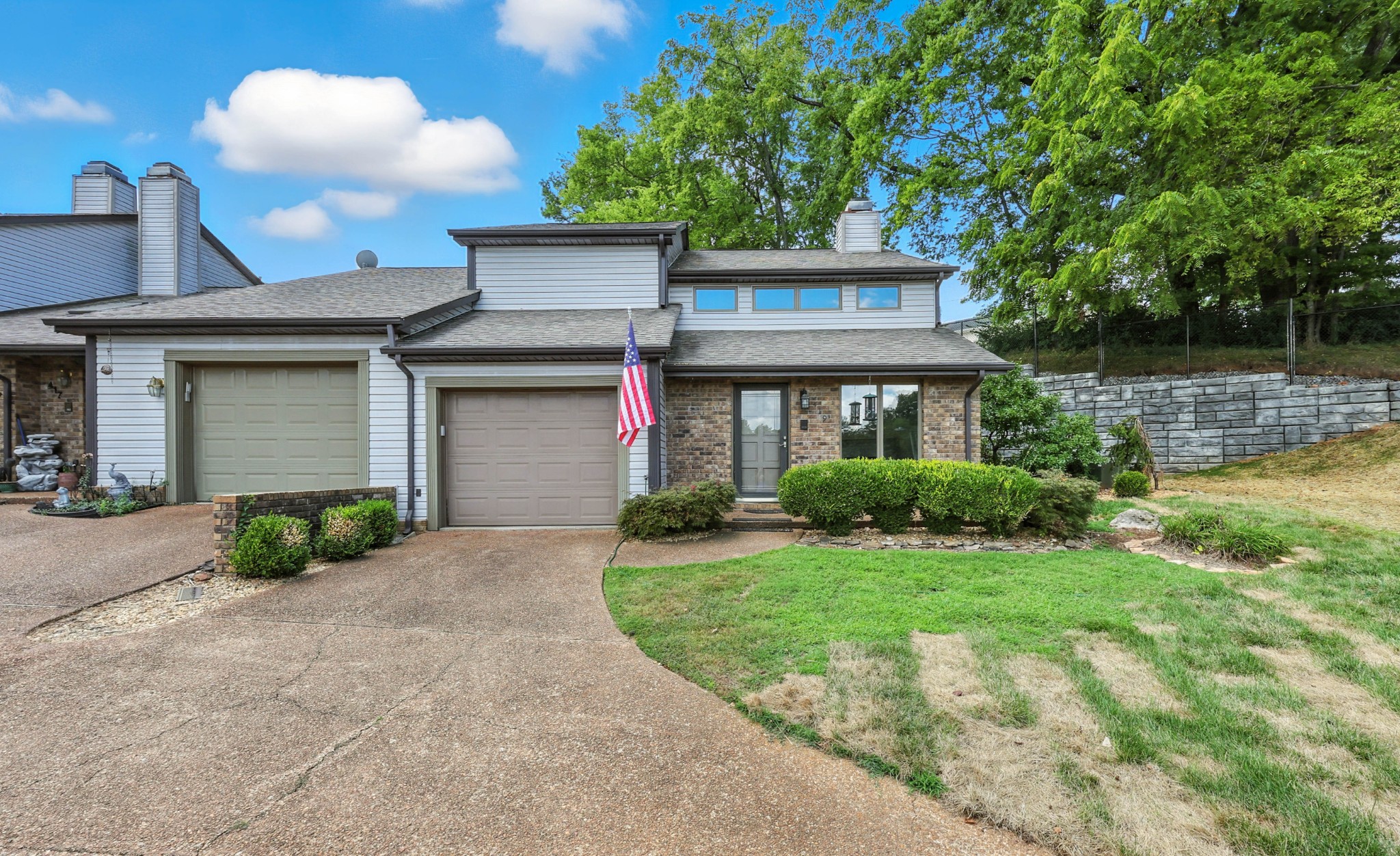 419 Country Club Ct