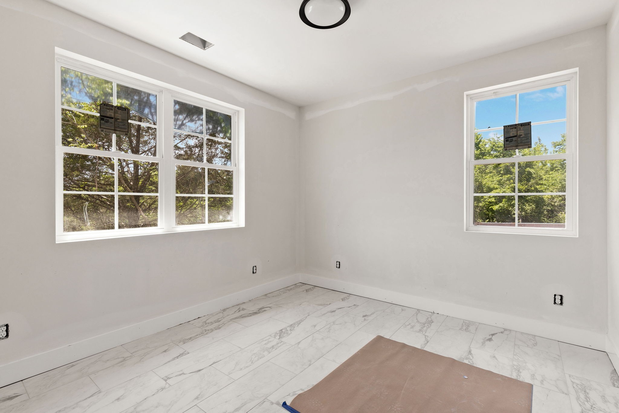 235 Lucy Ln