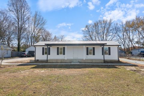 654 W Main St Hohenwald TN 38462