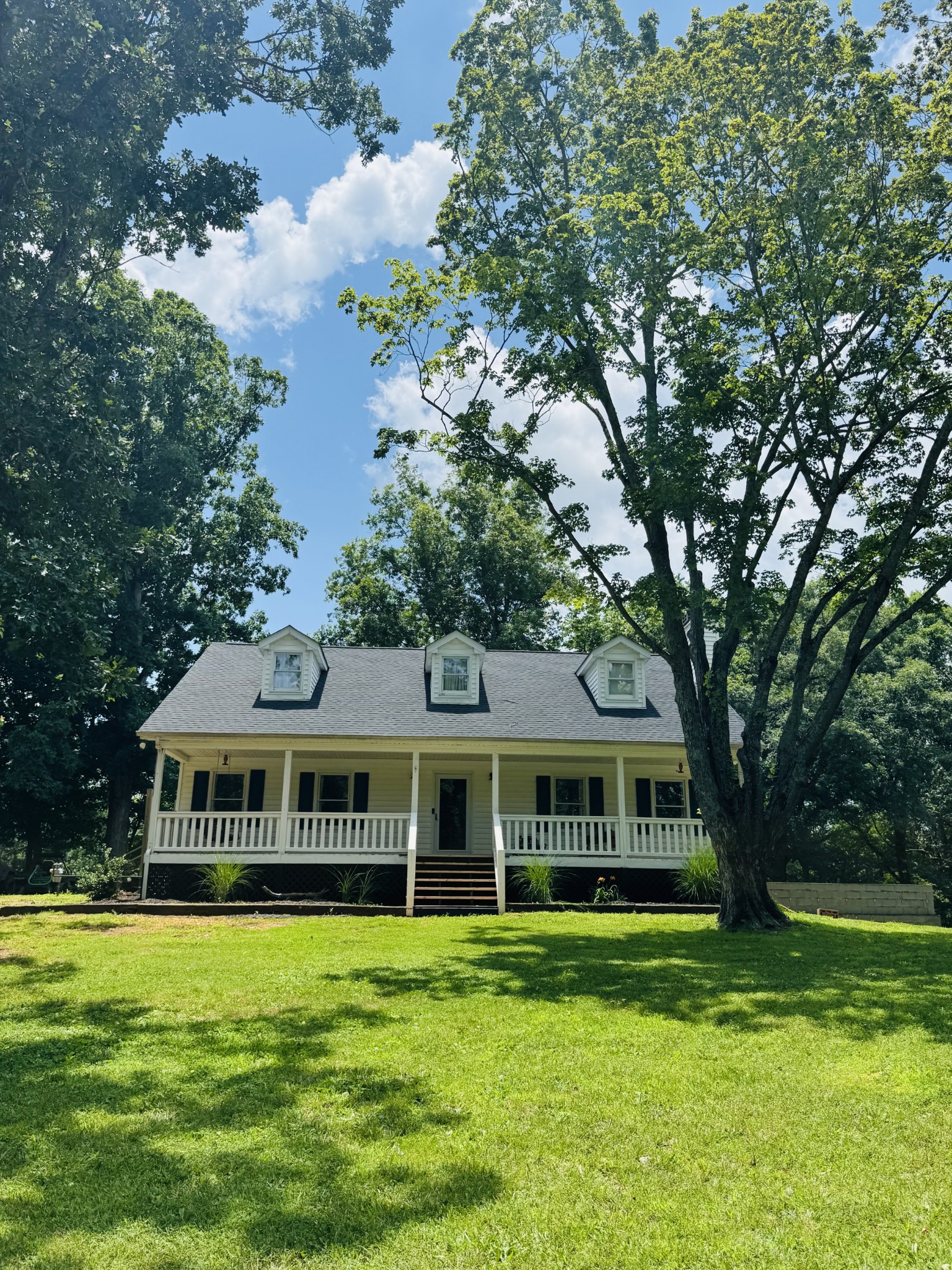 2114 Taylor Town Rd