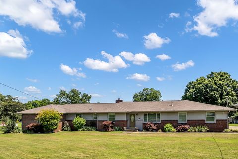101 Cedarwood Dr Hendersonville TN 37075