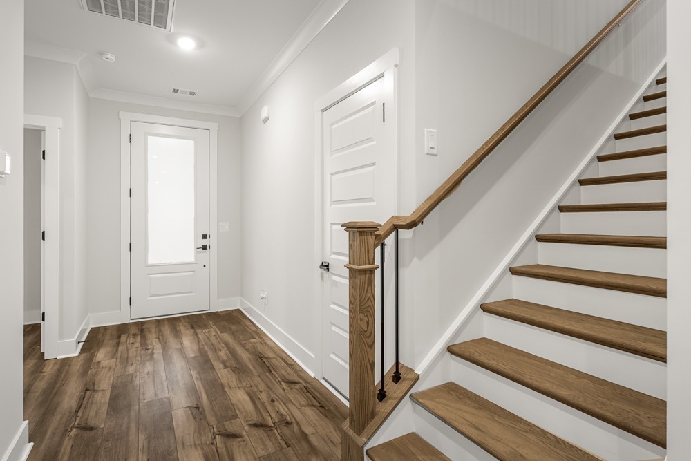 1206 Greensward Avenue