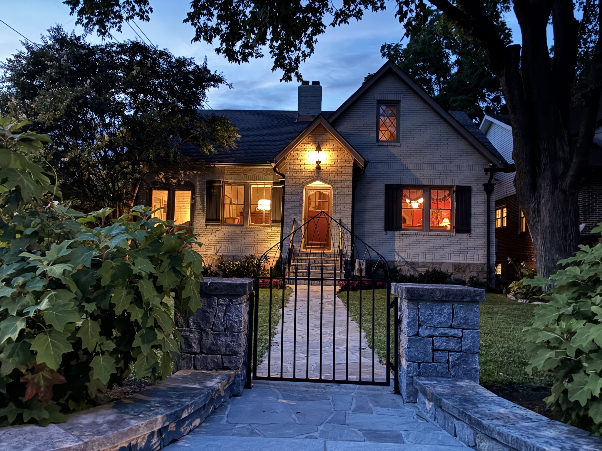 Photo 1 of 64 — 2720 W Linden Ave, Nashville, TN 37212
