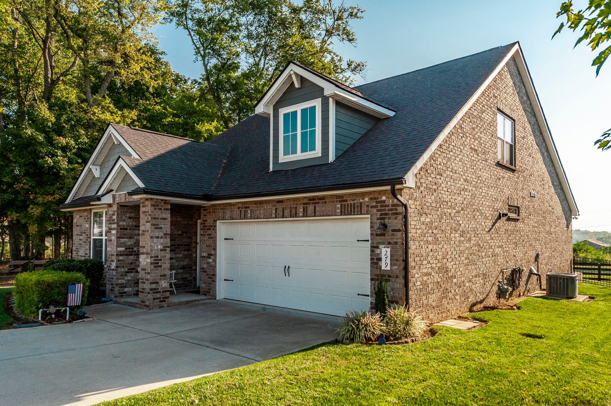 279 Griffin Ln