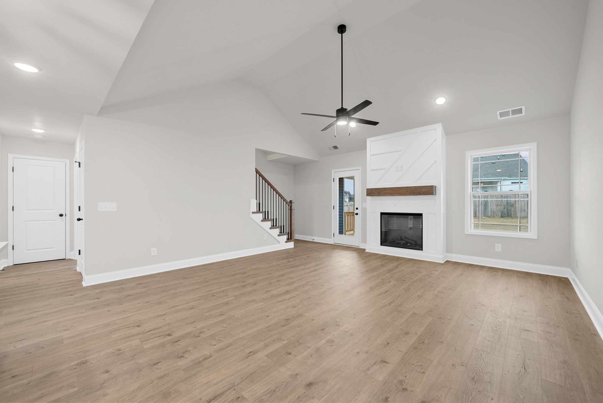 1250 Elizabeth Lane