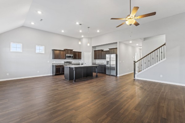 1122 Bluecreek Circle