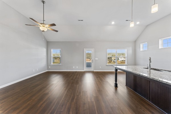 1122 Bluecreek Circle