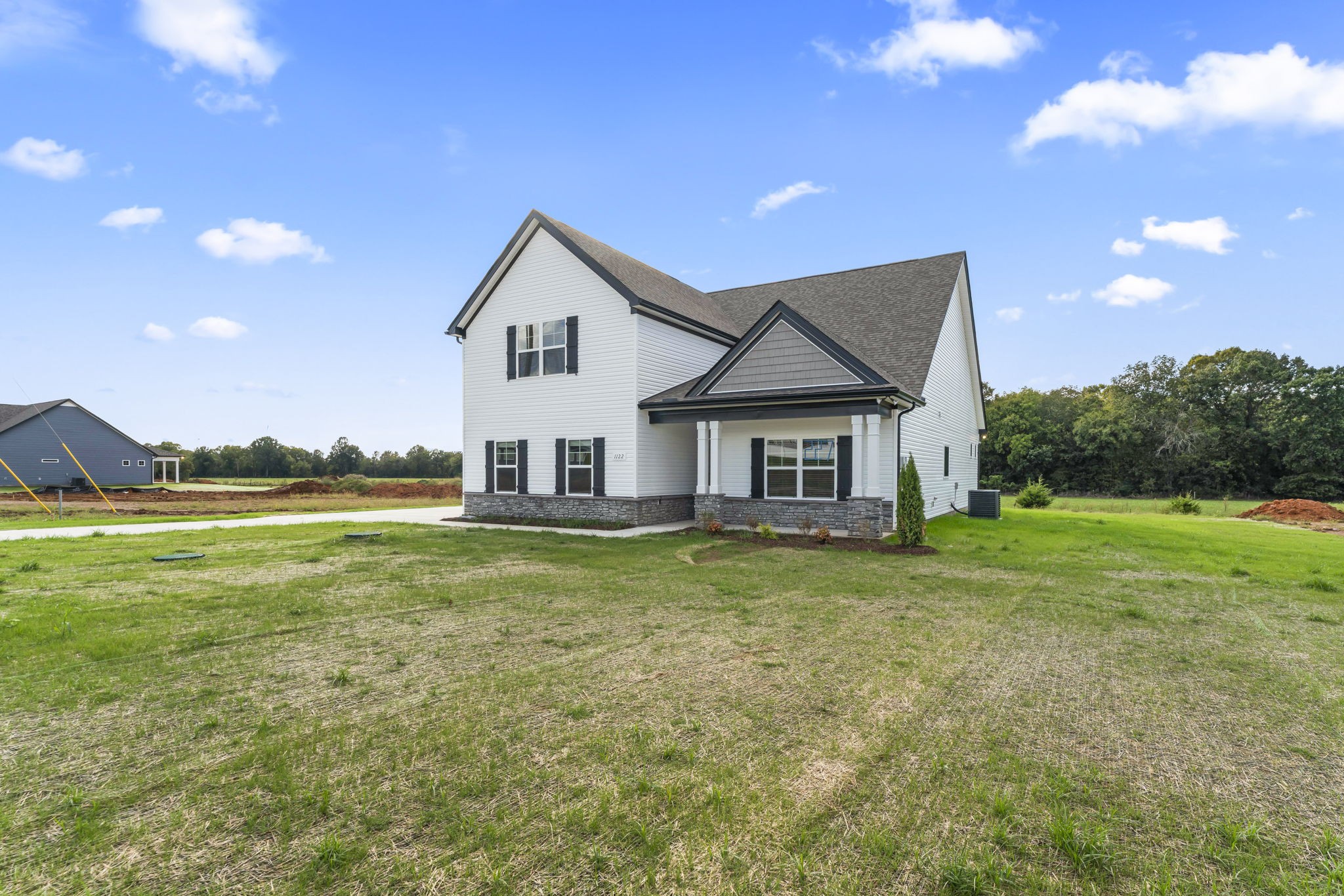 1122 Bluecreek Circle