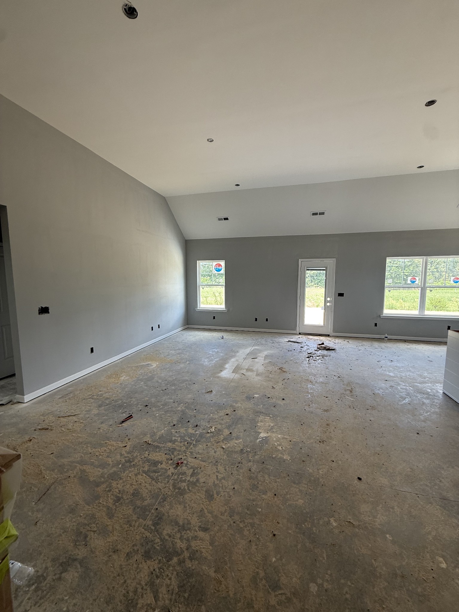 1122 Bluecreek Circle