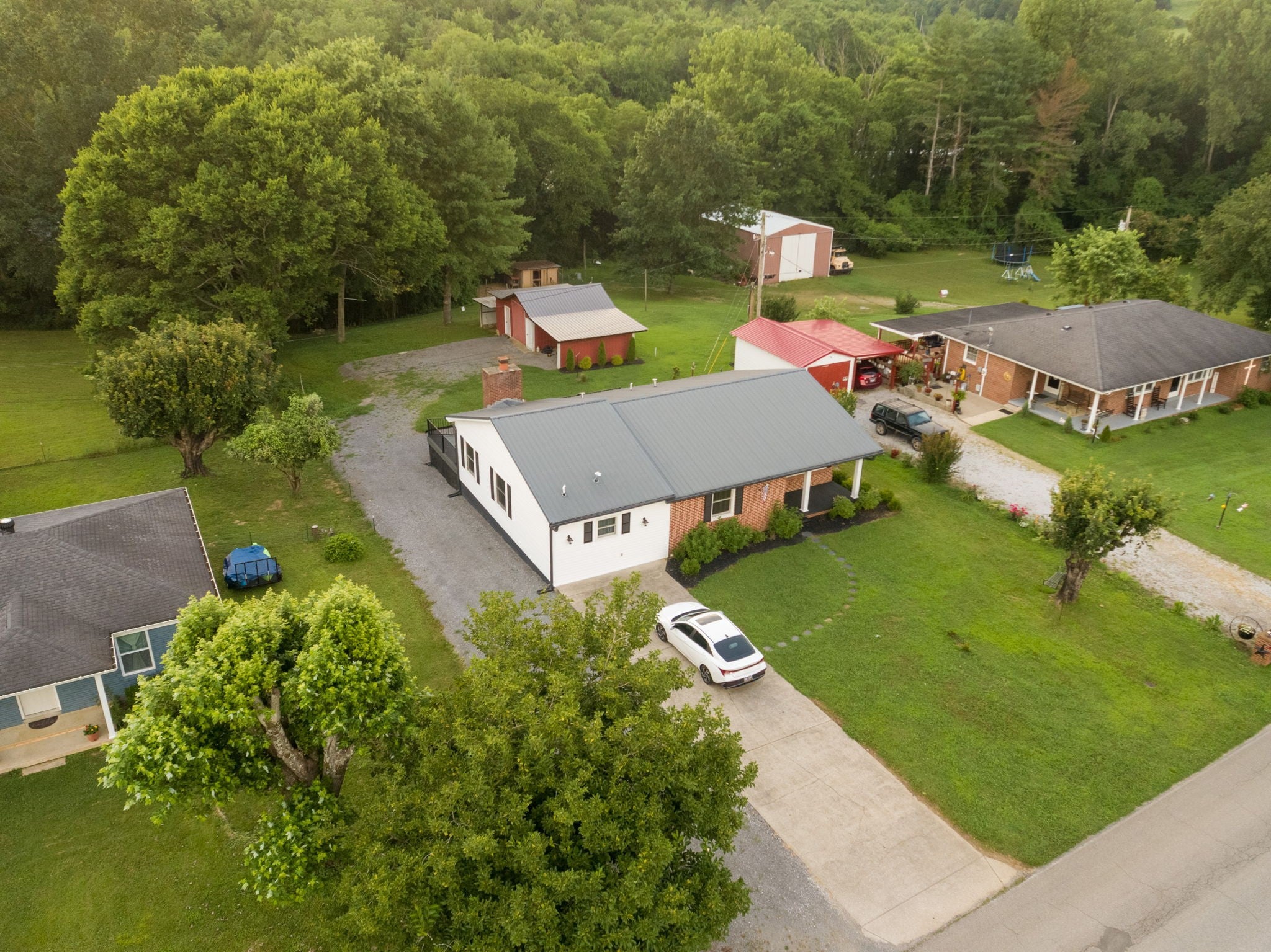 33 Horseshoe Bend Ln