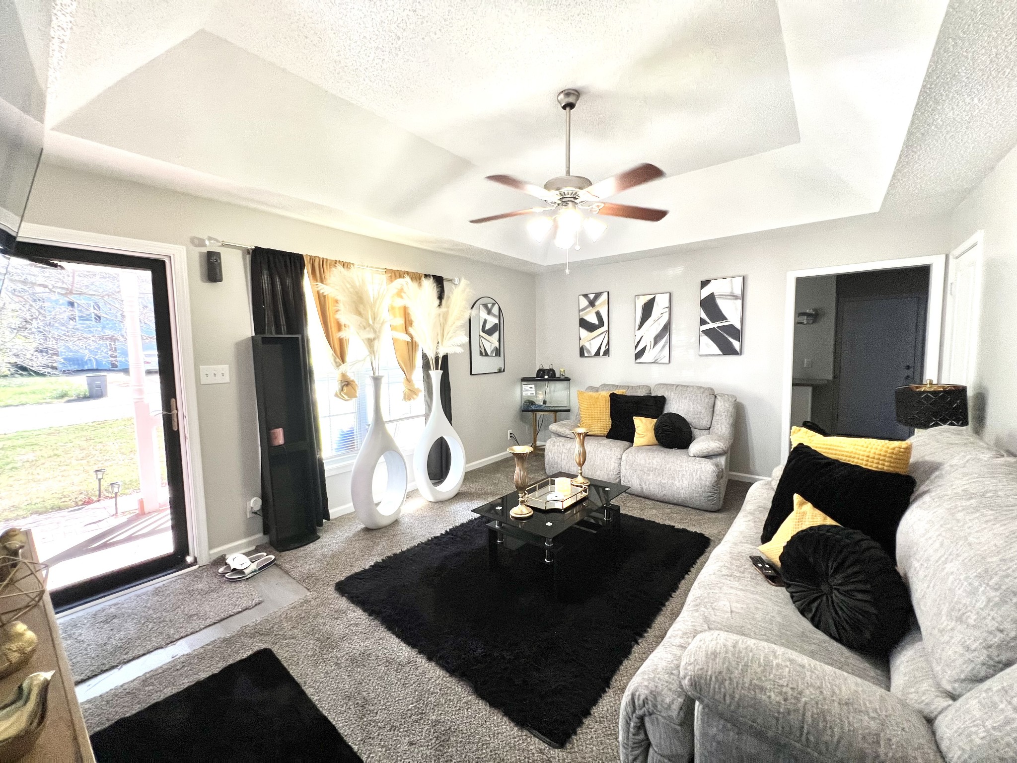 118 Oak Tree Dr