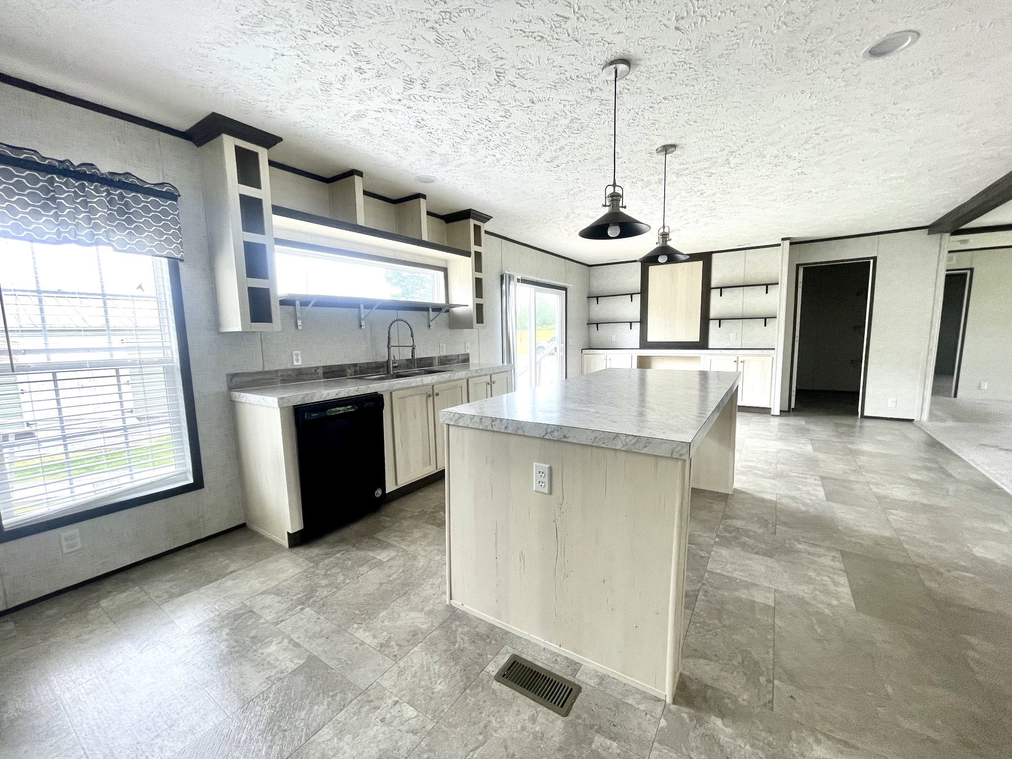 263 Circle Dr