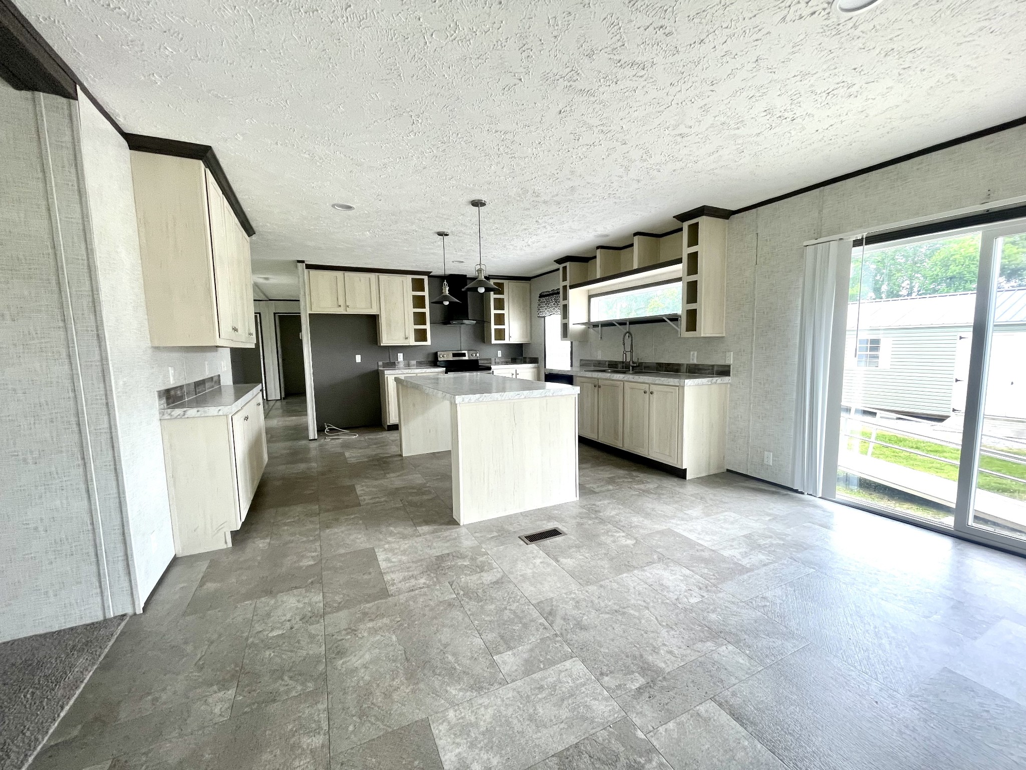 263 Circle Dr